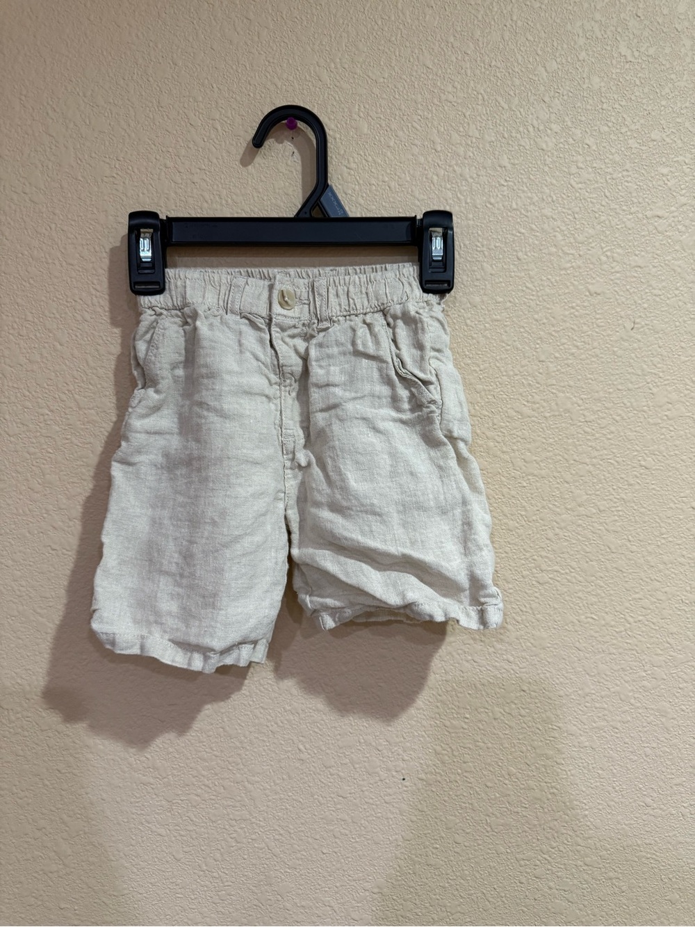 Zara Cream size 5 shorts